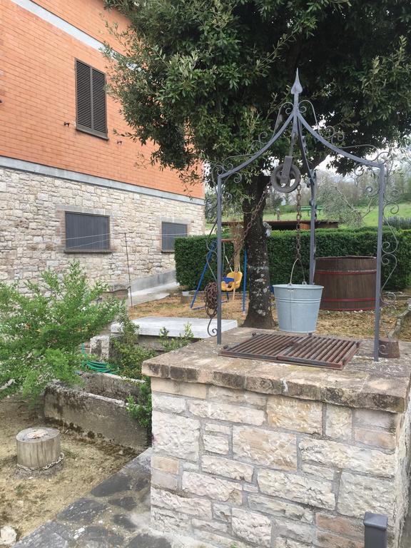 Appartamento Dell Agriturismo Pane E Olio Todi Ngoại thất bức ảnh